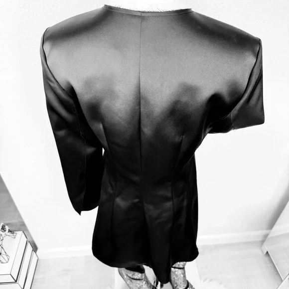 NWT Carolina Herrera Black Snap Blazer Raw Edge Sz 8 - Picture 4 of 16